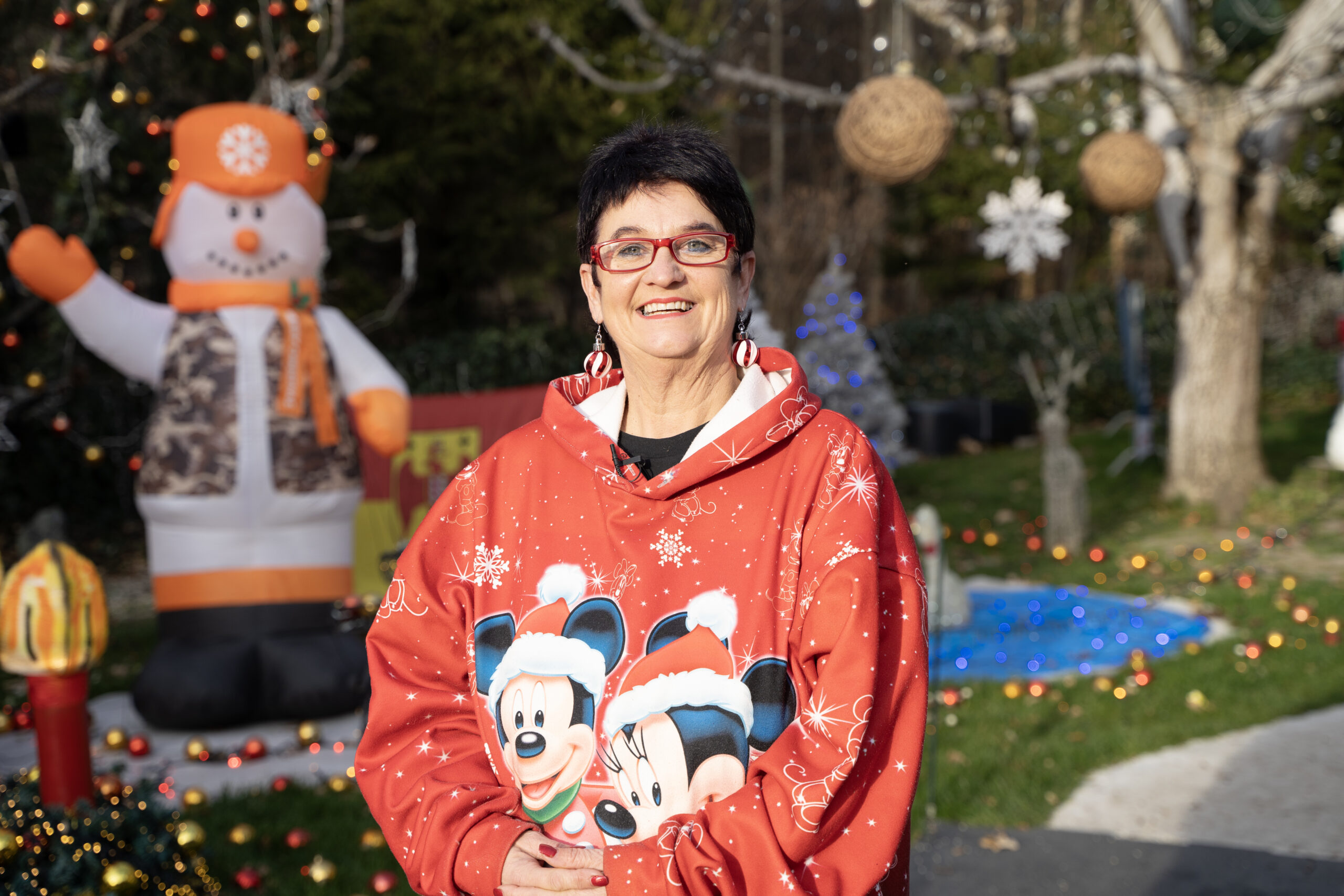 Sabine Gollnhuber beim Weihnachtshaus
